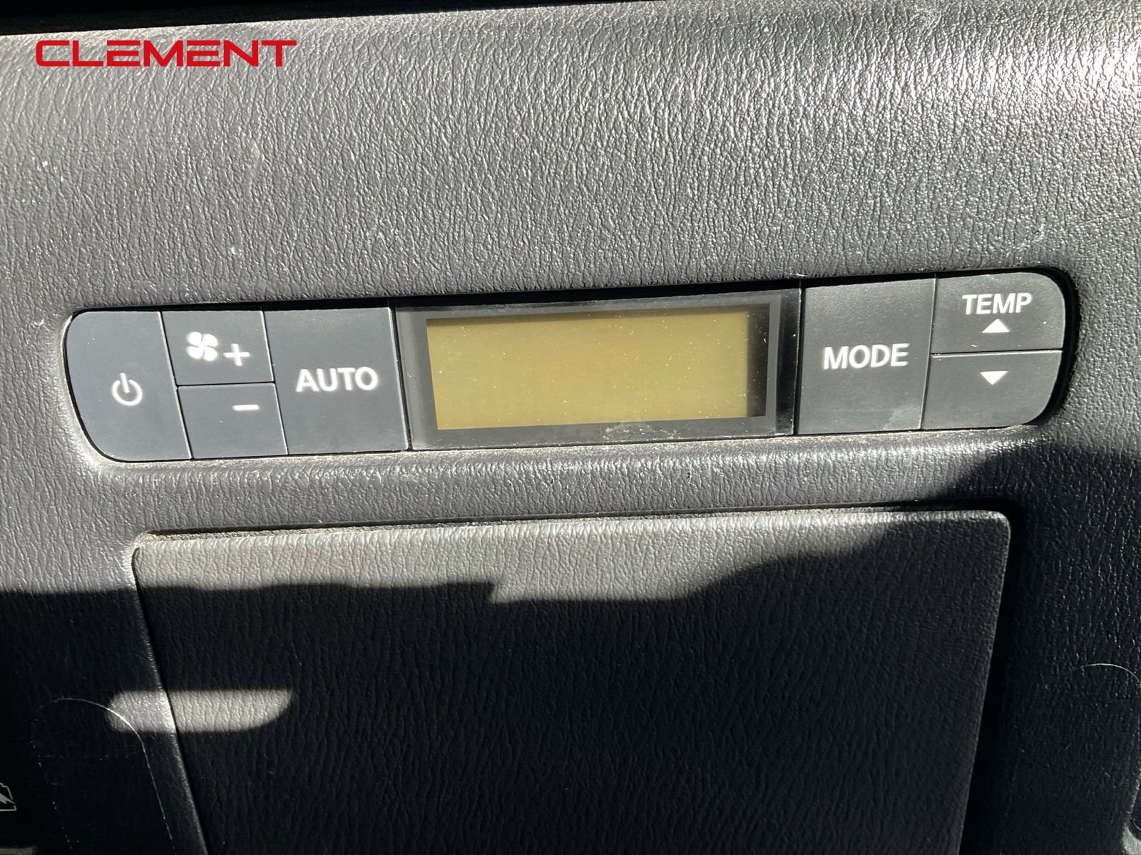 Used 2024 INFINITI QX80 Luxe image 42