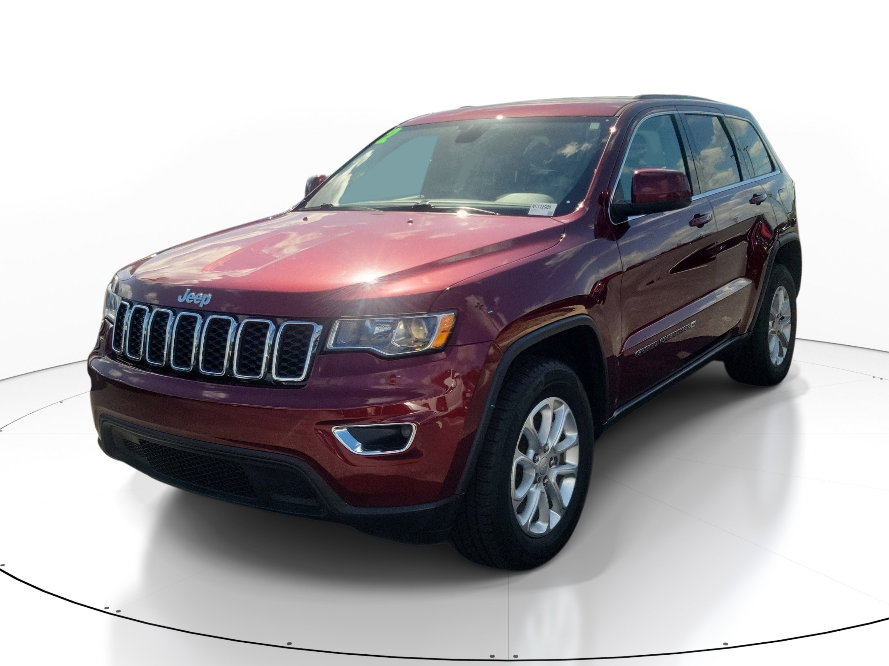 Used 2022 Jeep Grand Cherokee Laredo E AWD/4WD image 2