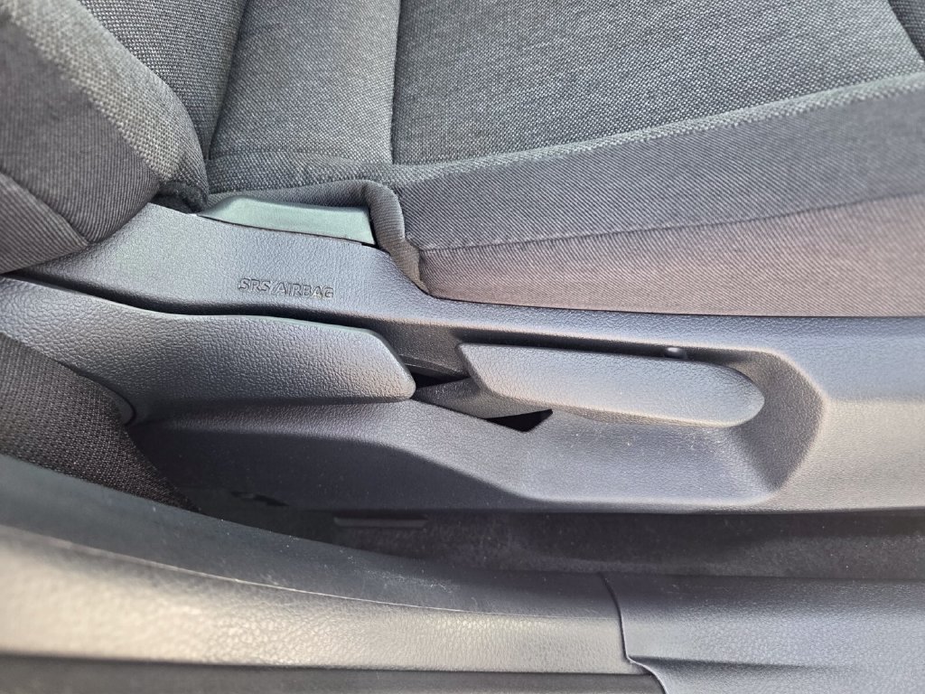 Used 2025 Toyota Camry LE FWD image 18