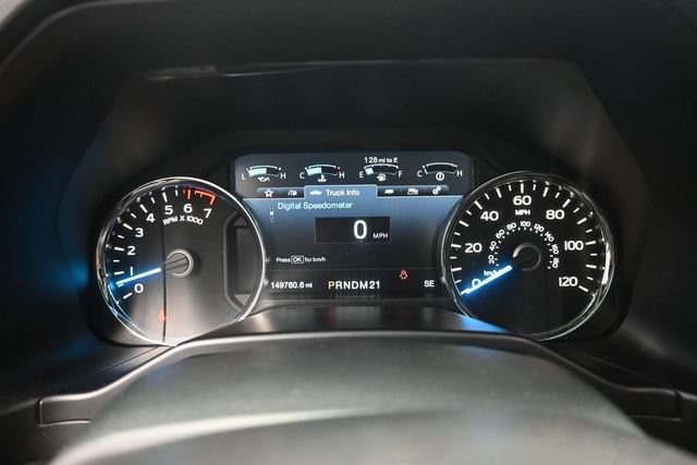 Used 2015 Ford F150 Platinum w/ Equipment Group 701A Luxury AWD/4WD image 29