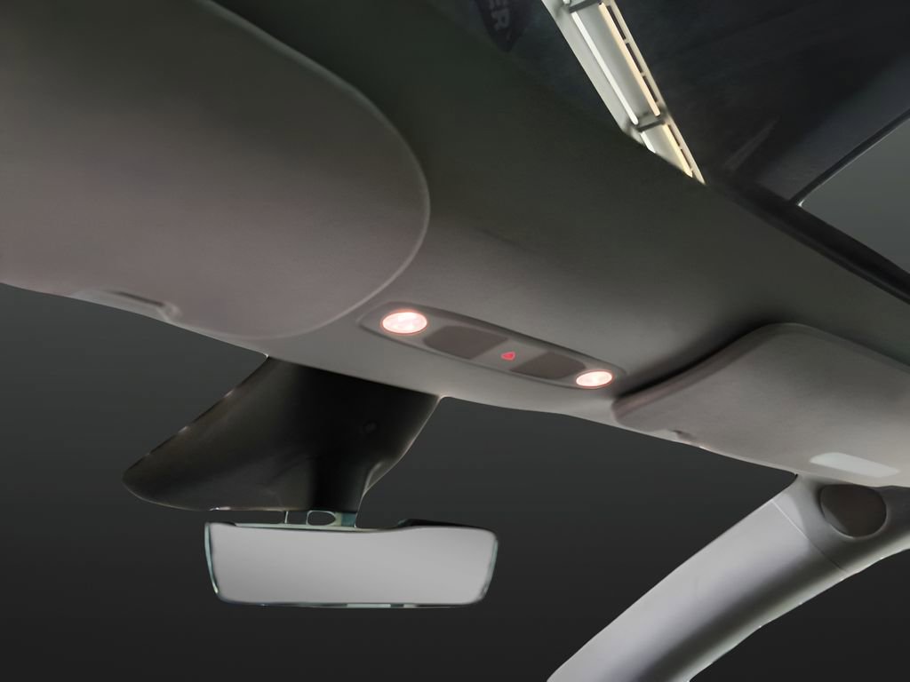 Used 2023 Tesla Model Y Long Range image 23