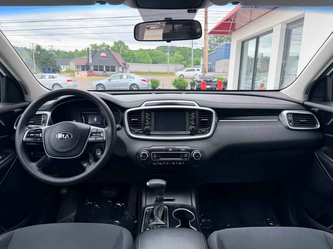 Used 2019 Kia Sorento AWD V6 image 19