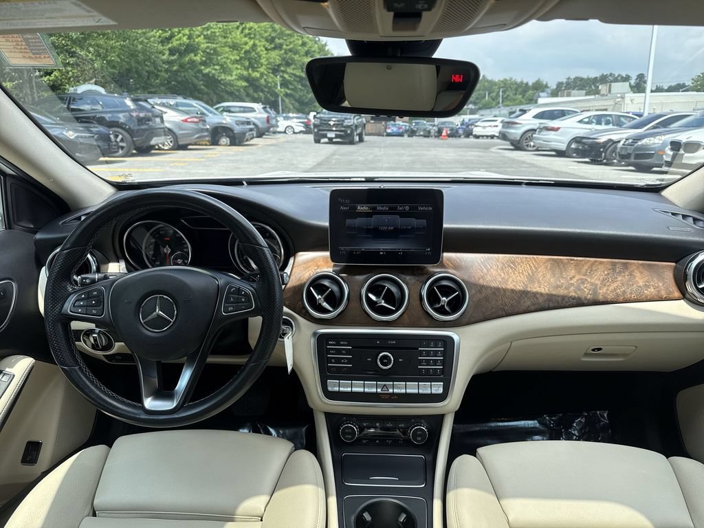 Used 2019 Mercedes-Benz GLA 250 4MATIC w/ Premium Package image 23