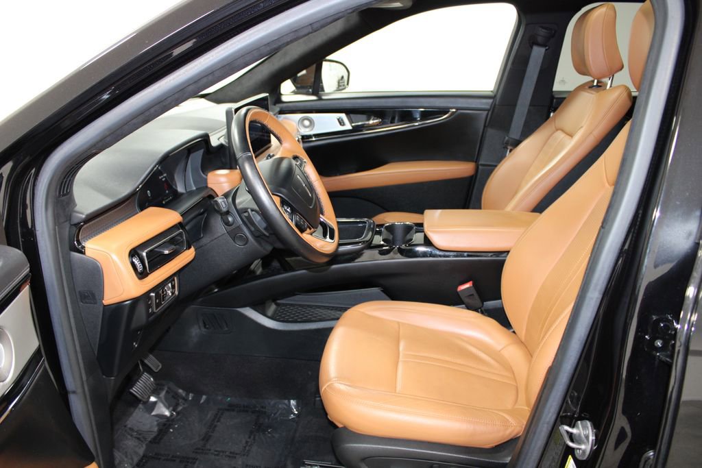 Used 2023 Lincoln Nautilus Black Label w/ Cargo Utility Package image 23