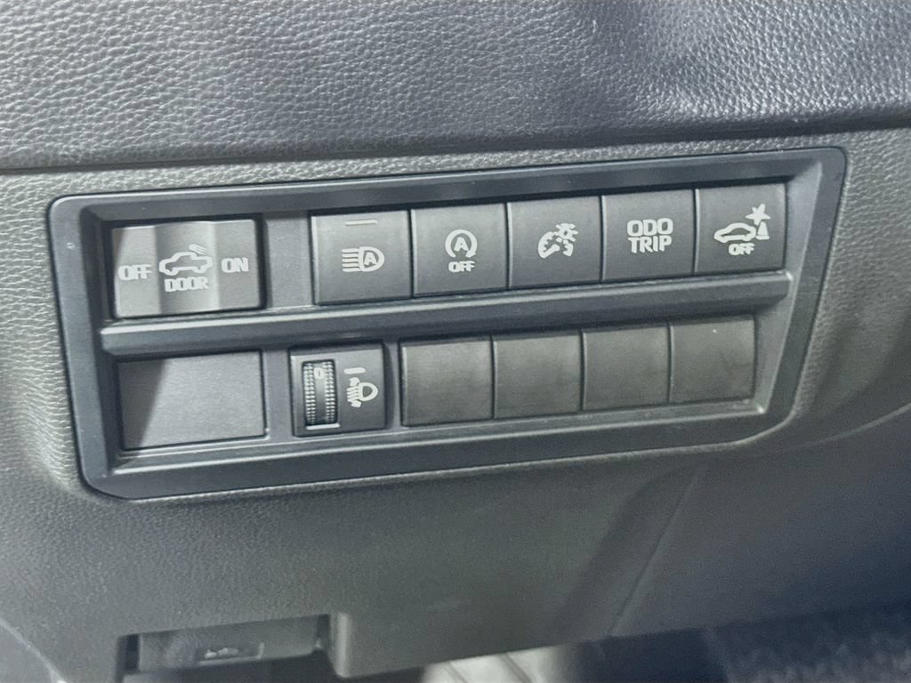 Used 2023 Toyota Tundra SR5 w/ SR5 Convenience Package AWD/4WD image 23