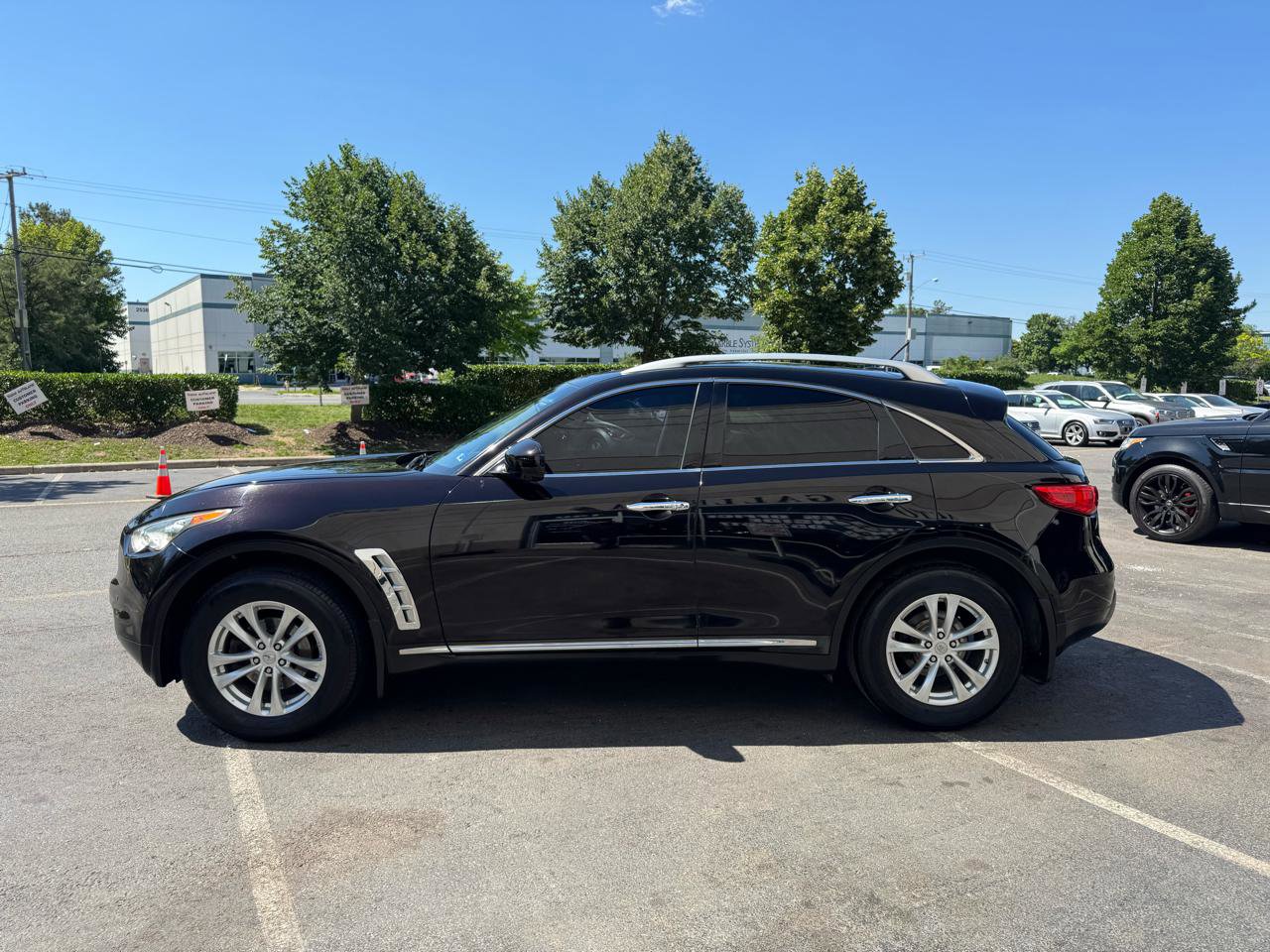 Used 2012 INFINITI FX35 AWD w/ Premium Pkg image 25