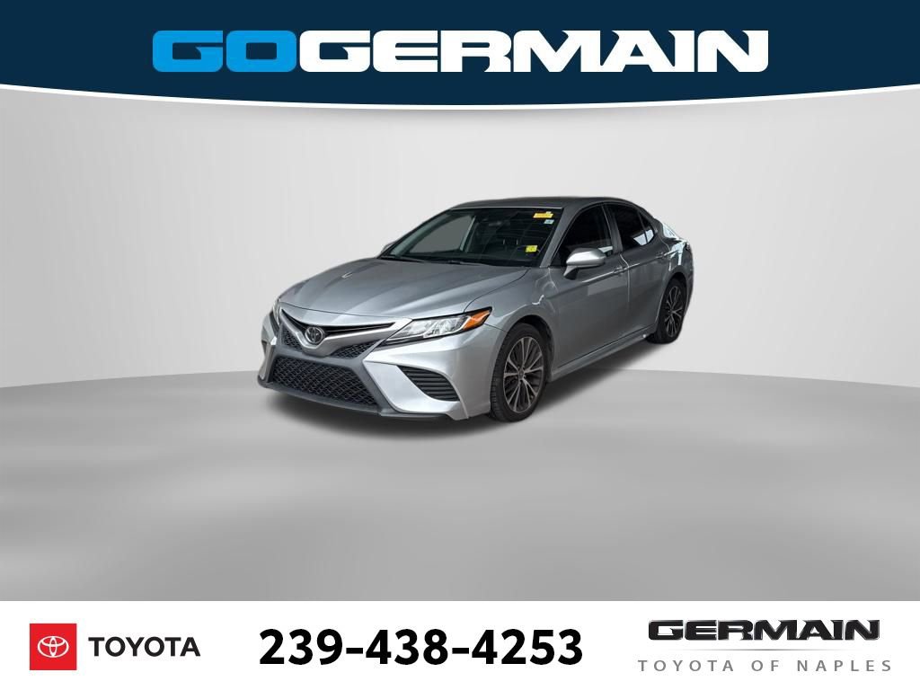 Used 2020 Toyota Camry SE image 1