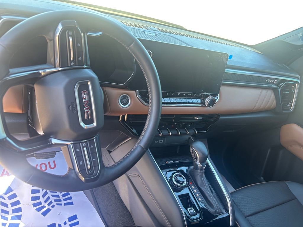 Certified 2024 GMC Canyon AT4 w/ AT4 Premium Package image 10