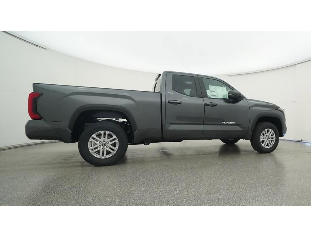 Used 2024 Toyota Tundra SR5 w/ SR5 Premium Package AWD/4WD image 27