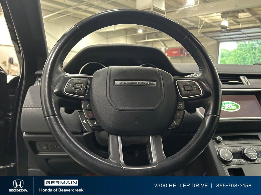 Used 2018 Land Rover Range Rover Evoque SE AWD/4WD image 16