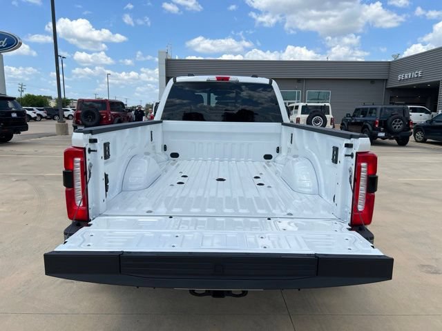 New 2026 Ford F350 4x4 Crew Cab DRW Super Duty image 9