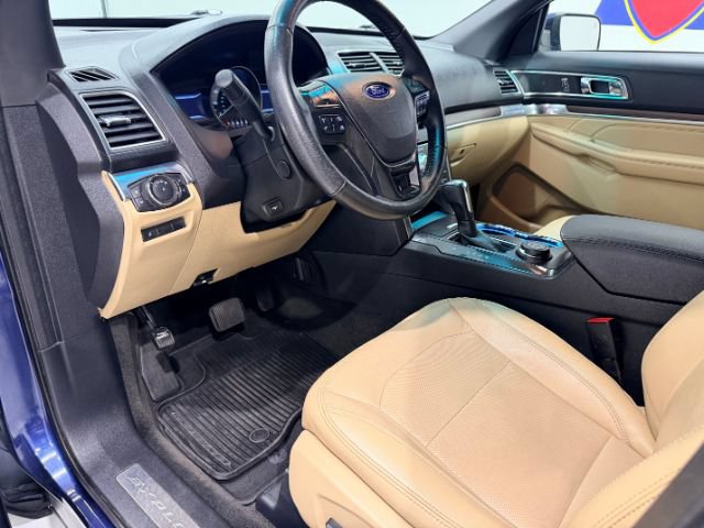 Used 2017 Ford Explorer Limited w/ Equipment Group 301A AWD/4WD image 21