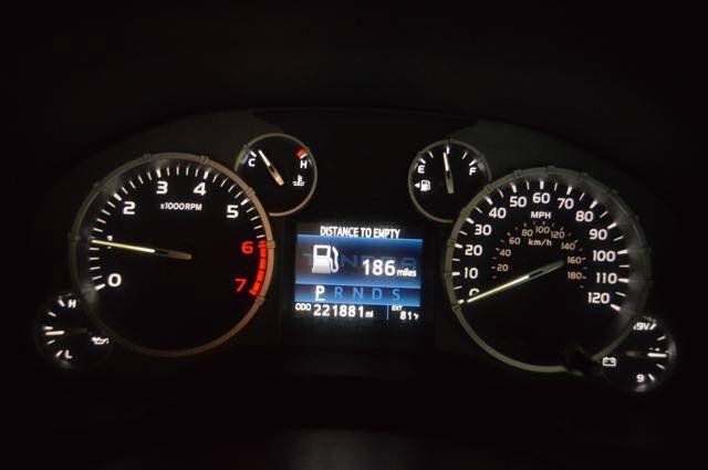 Used 2016 Toyota Tundra Limited w/ Limited Premium Package AWD/4WD image 19