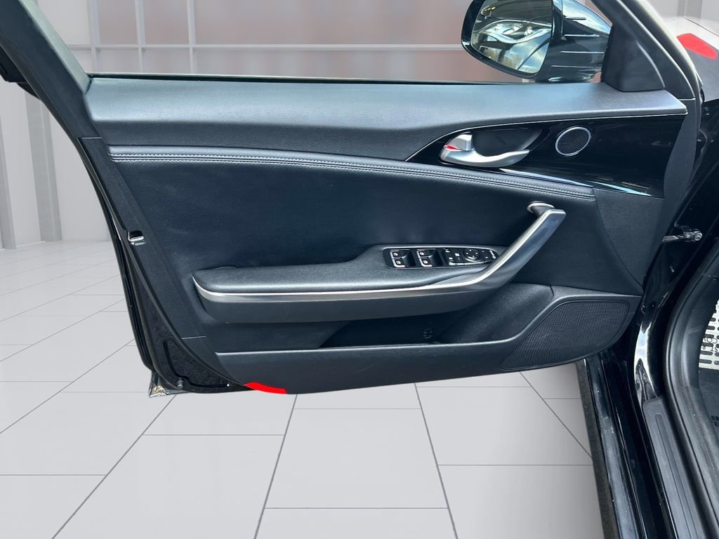 Used 2023 Kia Stinger GT-Line RWD image 18