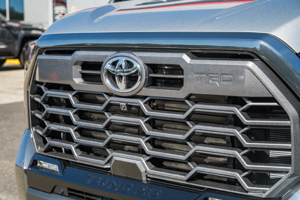 New 2026 Toyota Tundra Platinum w/ TRD Off-Road Package AWD/4WD image 12