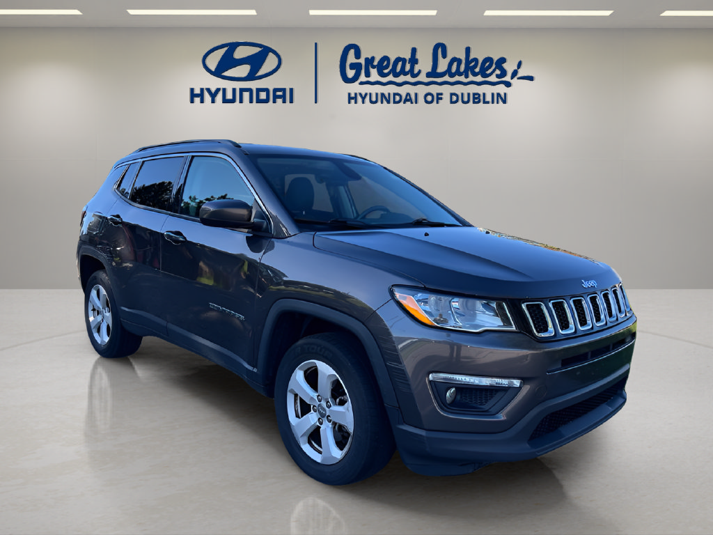 Used 2018 Jeep Compass Latitude w/ Safe & Security Group AWD/4WD image 7