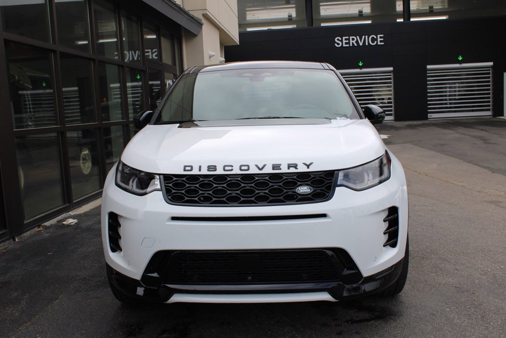 Certified 2024 Land Rover Discovery Sport Dynamic SE image 10