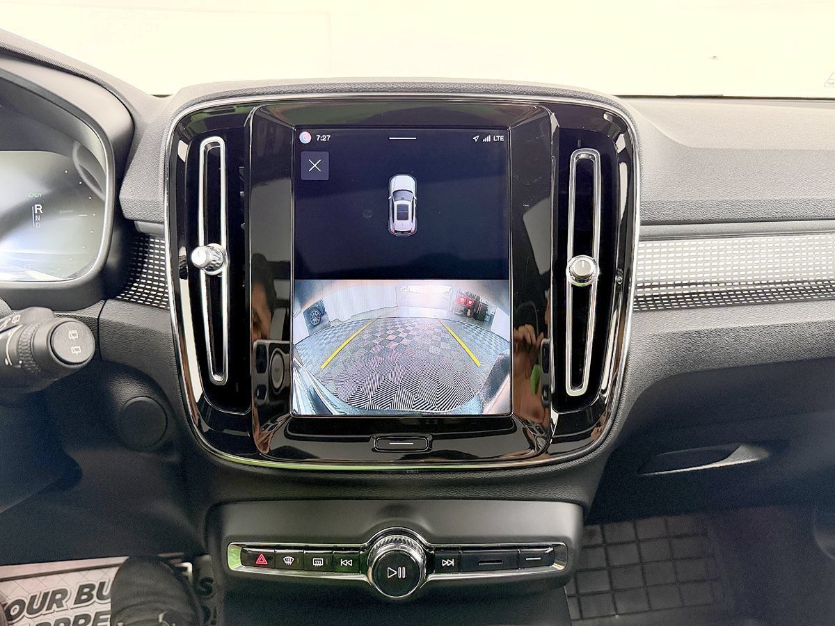 Used 2021 Volvo XC40 P8 Recharge w/ Advanced Package AWD/4WD image 48