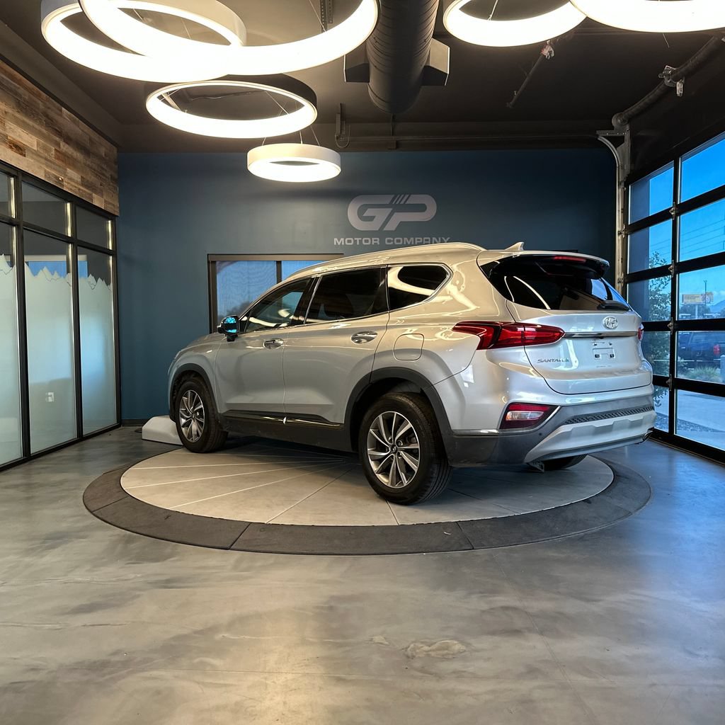 Used 2020 Hyundai Santa Fe Limited AWD/4WD image 5