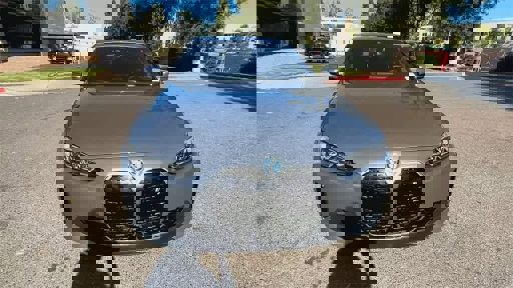 Used 2023 BMW i4 eDrive35 image 3