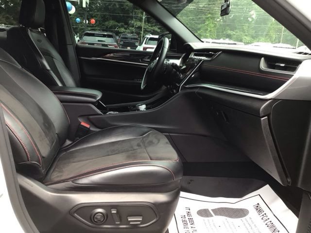 Used 2022 Jeep Grand Cherokee Trailhawk AWD/4WD image 20