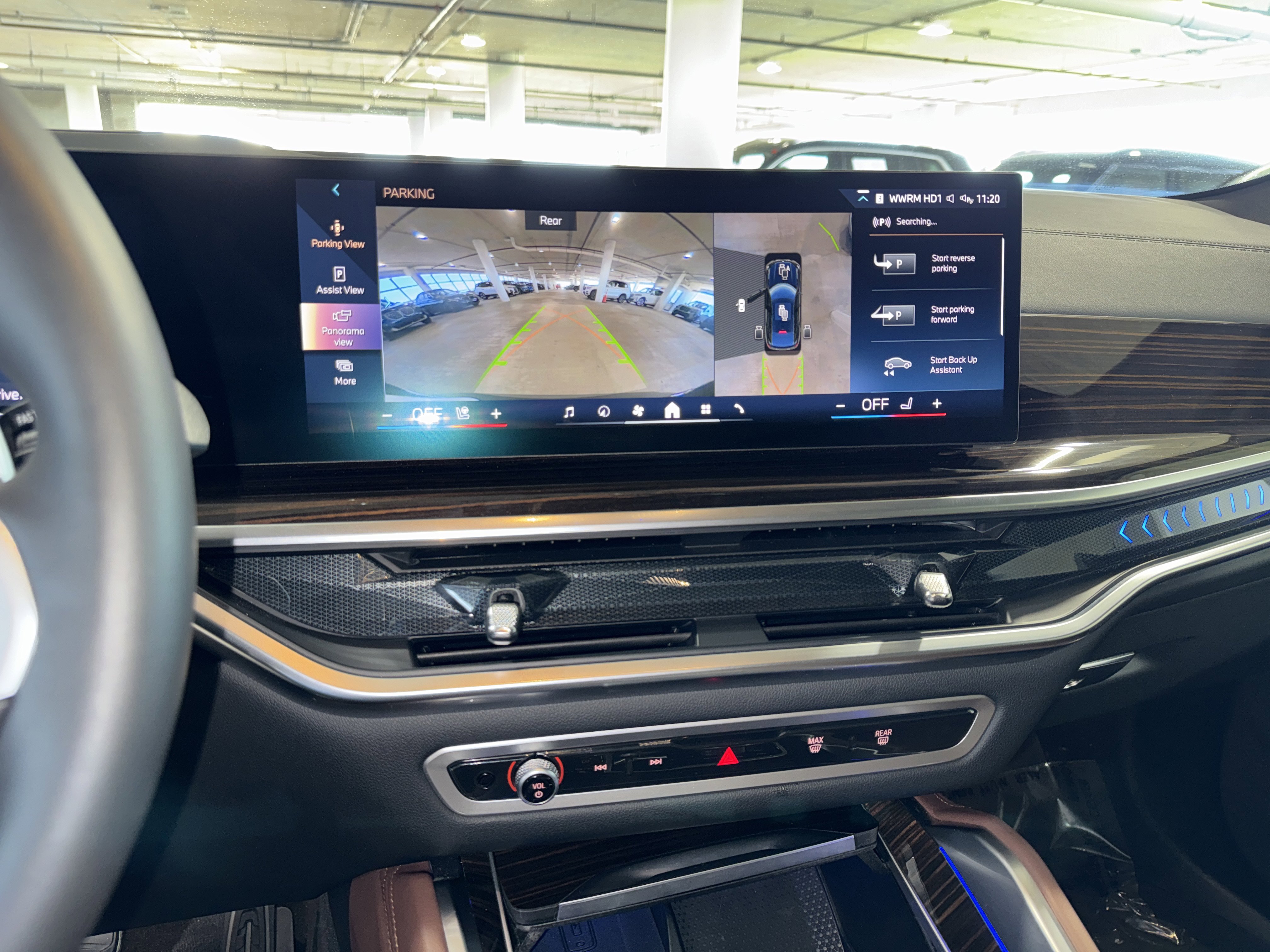 Used 2026 BMW X6 xDrive40i image 27