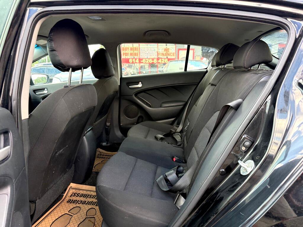 Used 2017 Kia Forte LX image 8