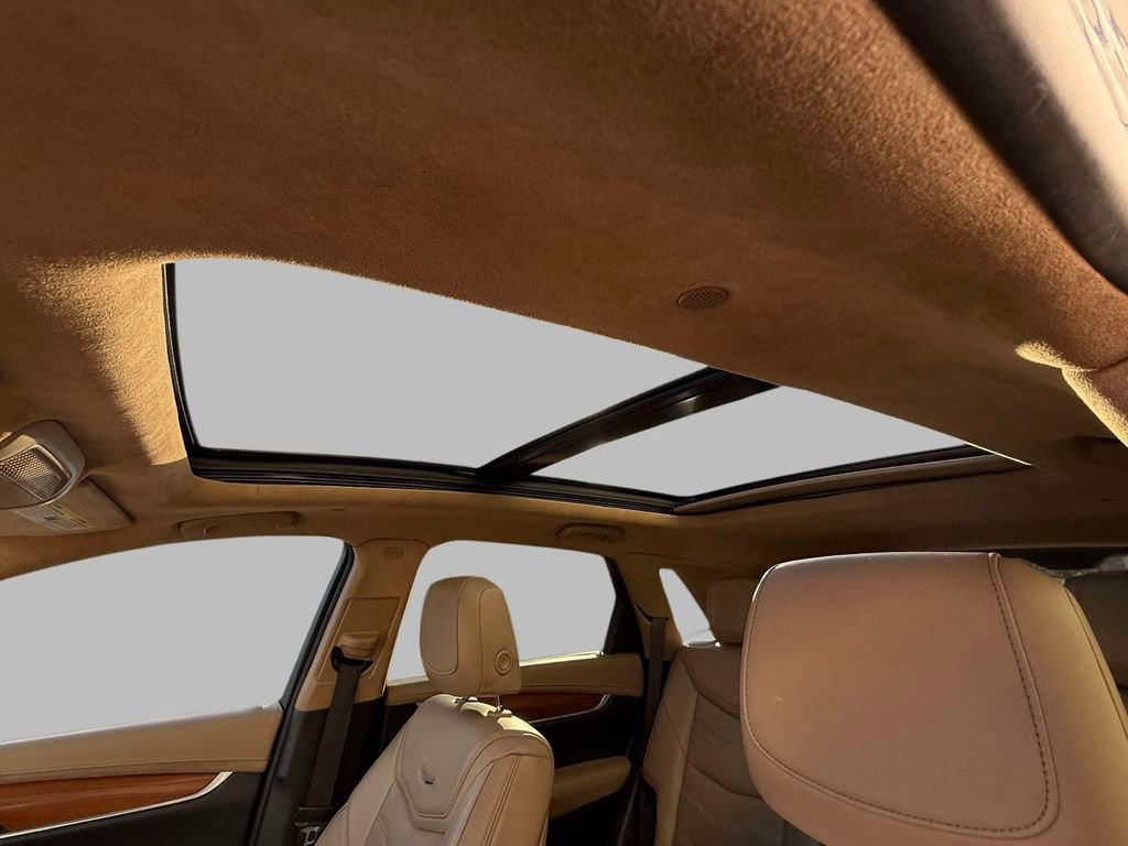 Used 2018 Cadillac XT5 Platinum image 23