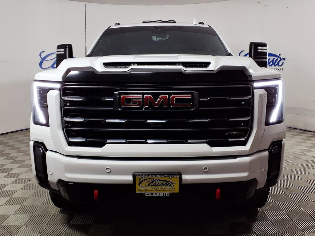 Used 2024 GMC Sierra 2500 AT4 w/ AT4 Premium Plus Package image 3
