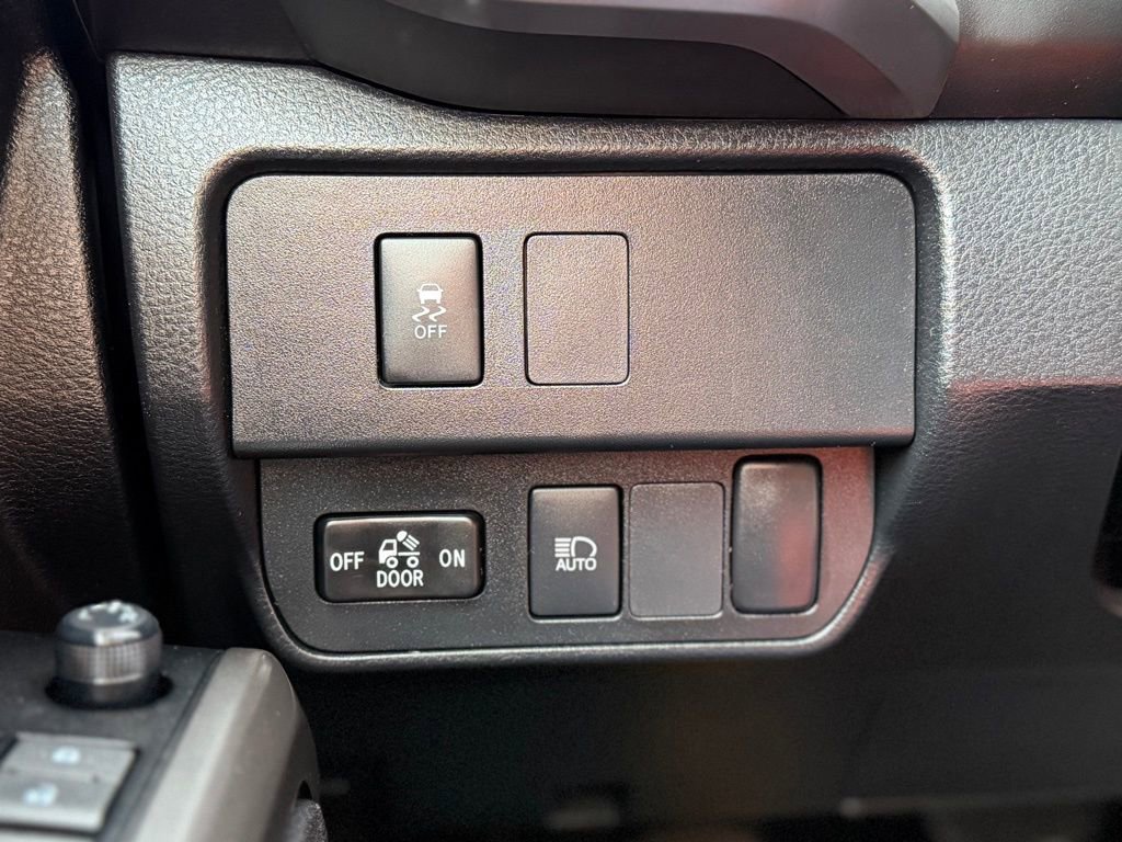 Used 2023 Toyota Tacoma SR5 image 21