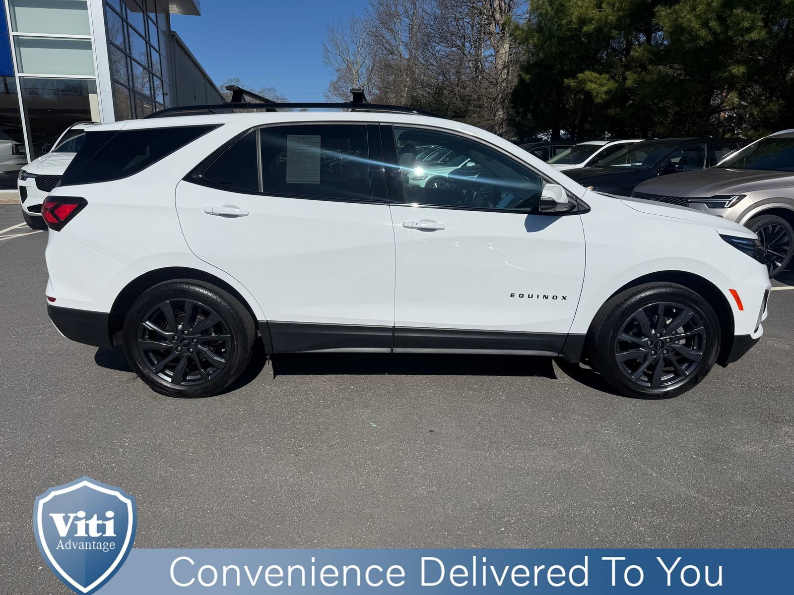 Used 2022 Chevrolet Equinox RS w/ RS Leather Package AWD/4WD image 9