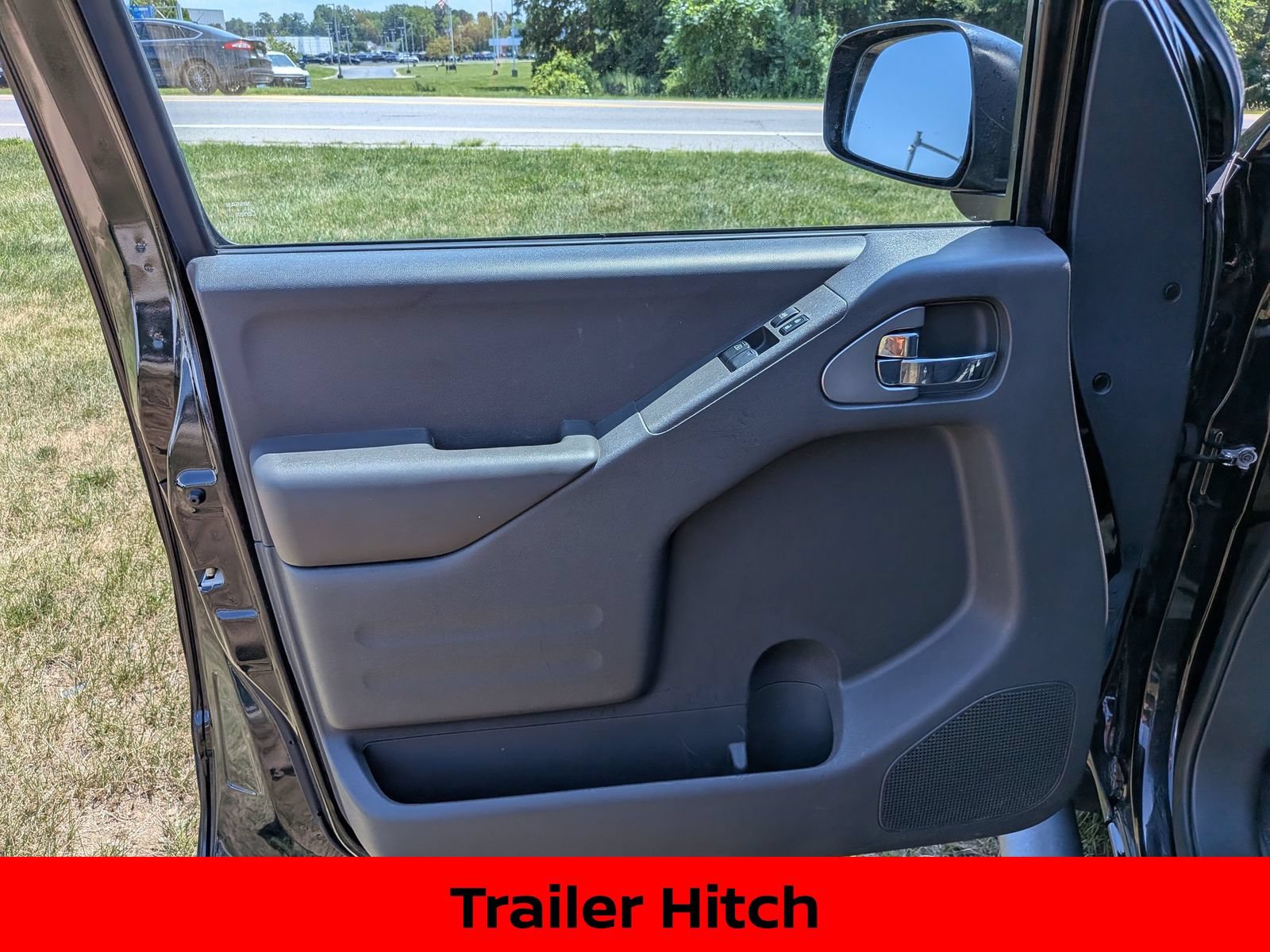Certified 2018 Nissan Frontier SV w/ Value Truck Package AWD/4WD image 23