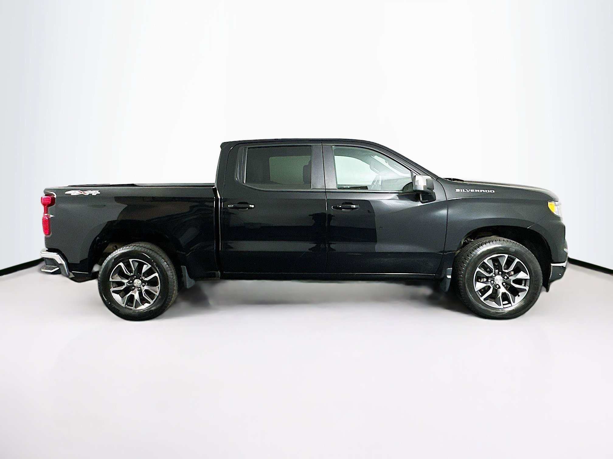 Used 2022 Chevrolet Silverado 1500 LT image 10