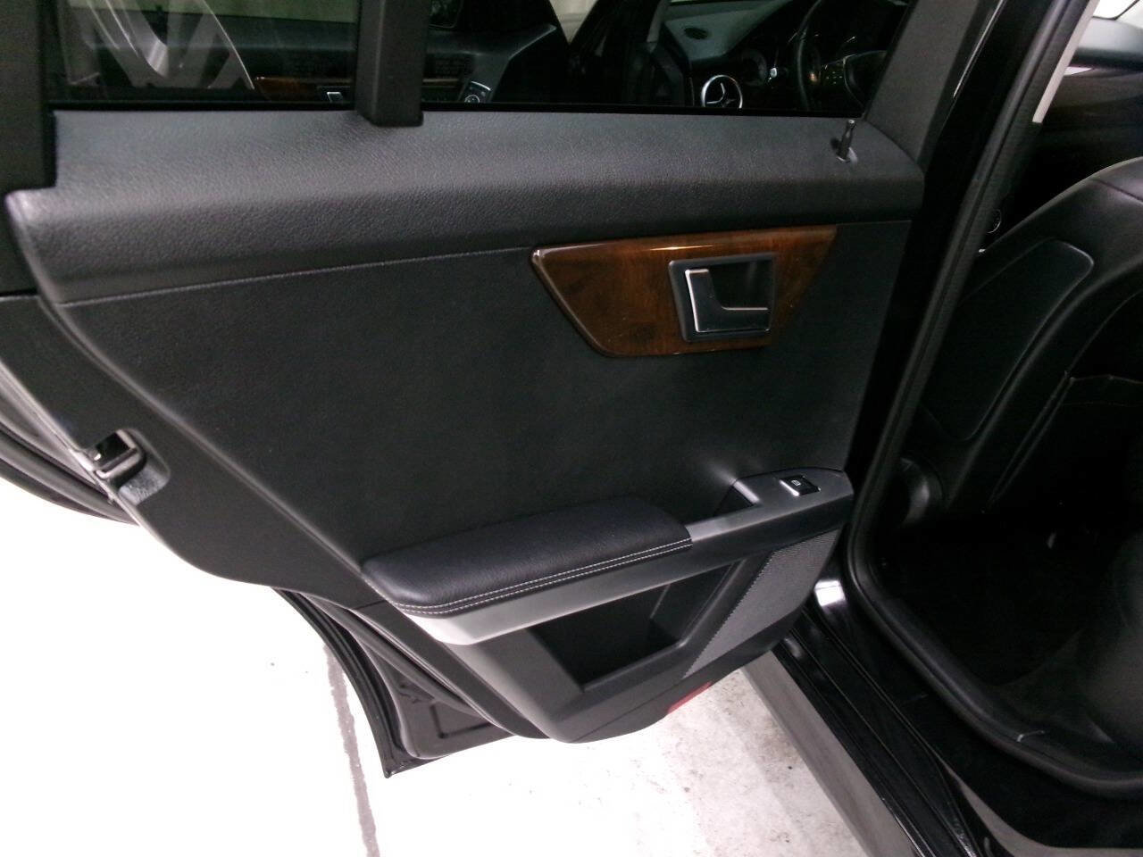 Used 2015 Mercedes-Benz GLK 350 4MATIC image 24