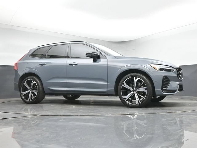 Used 2023 Volvo XC60 B6 Ultimate w/ Protection Package Premier AWD/4WD image 33