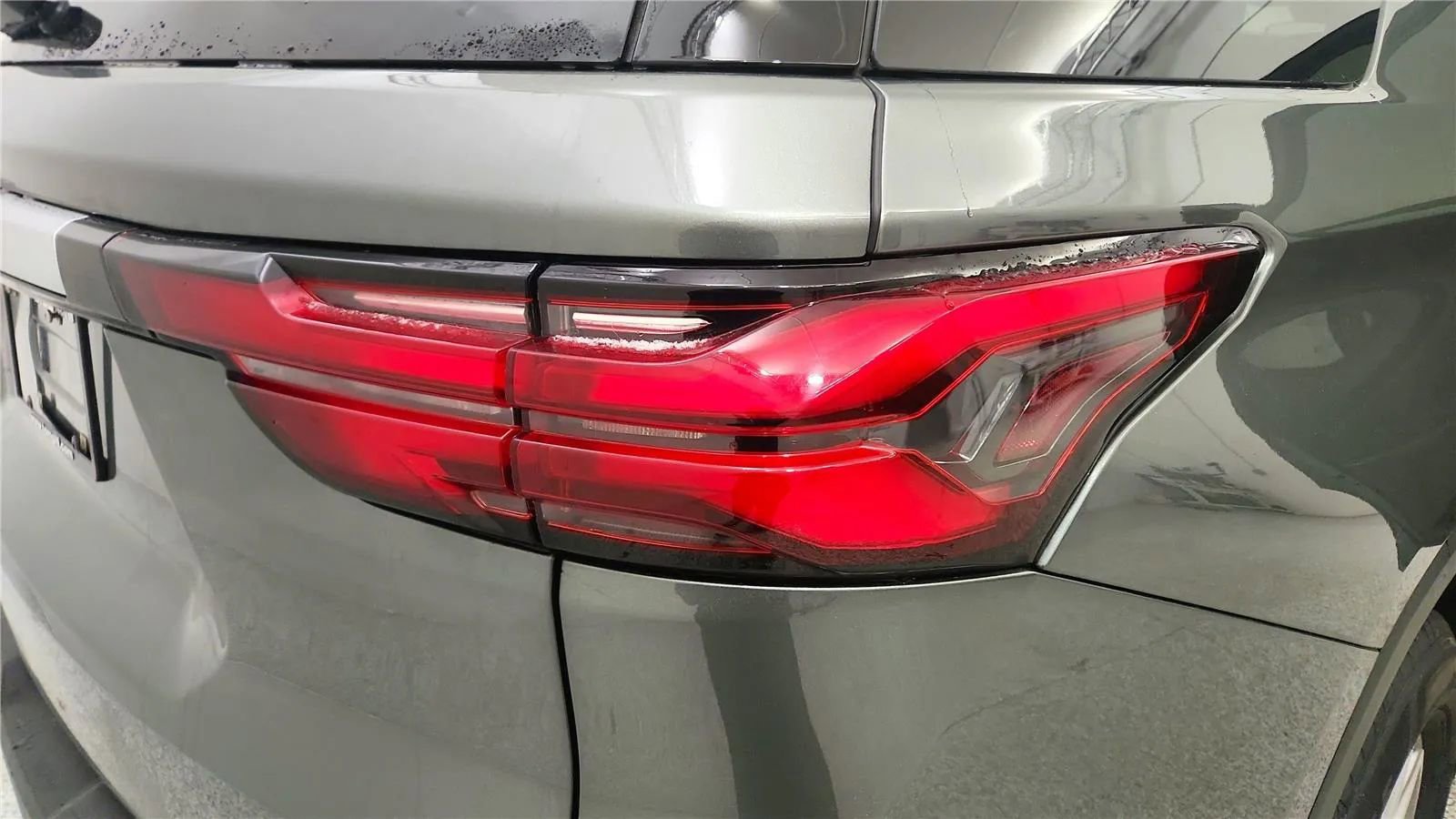 Used 2023 Chevrolet Traverse LT image 15