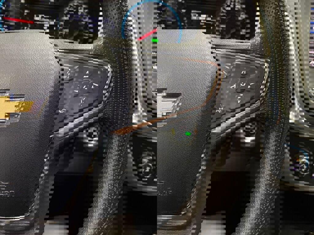 Used 2021 Chevrolet Equinox LS w/ LS Convenience Package image 10