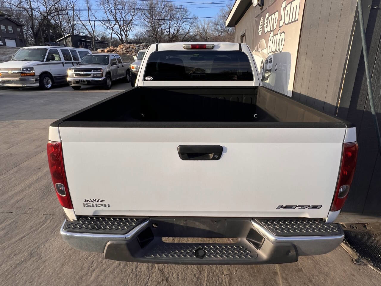 Used 2007 Isuzu i-370 LS image 5