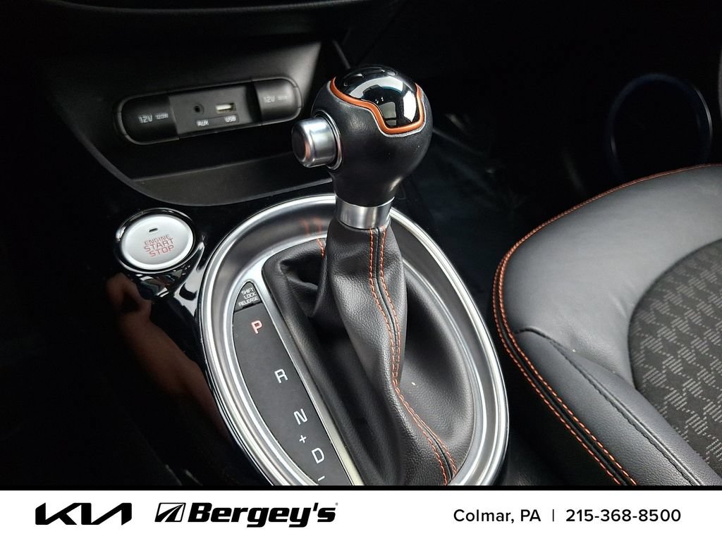 Used 2017 Kia Soul ! w/ Tech Package FWD image 17