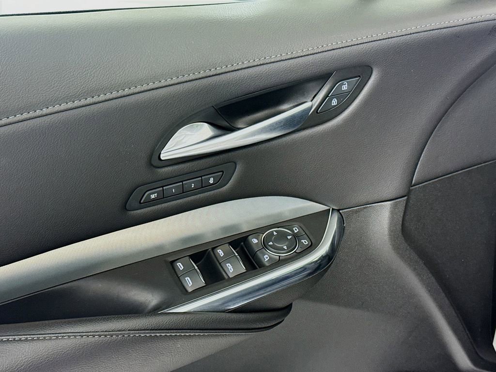 Used 2023 Cadillac XT4 Premium Luxury w/ Cold Weather Package image 17