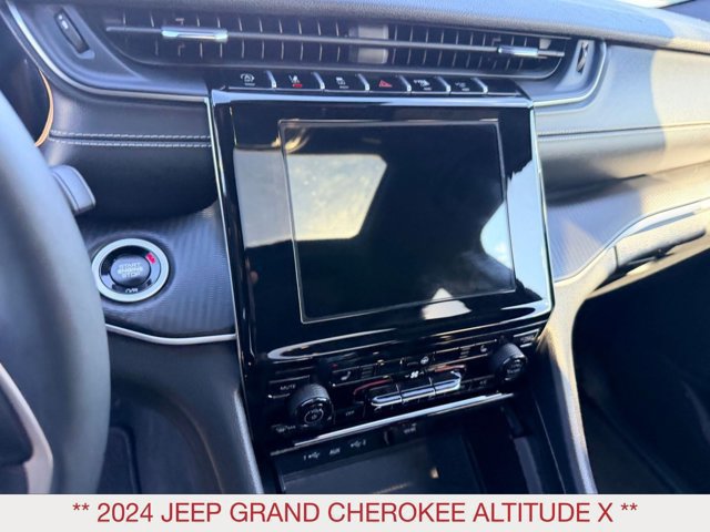 Certified 2024 Jeep Grand Cherokee Altitude AWD/4WD image 21