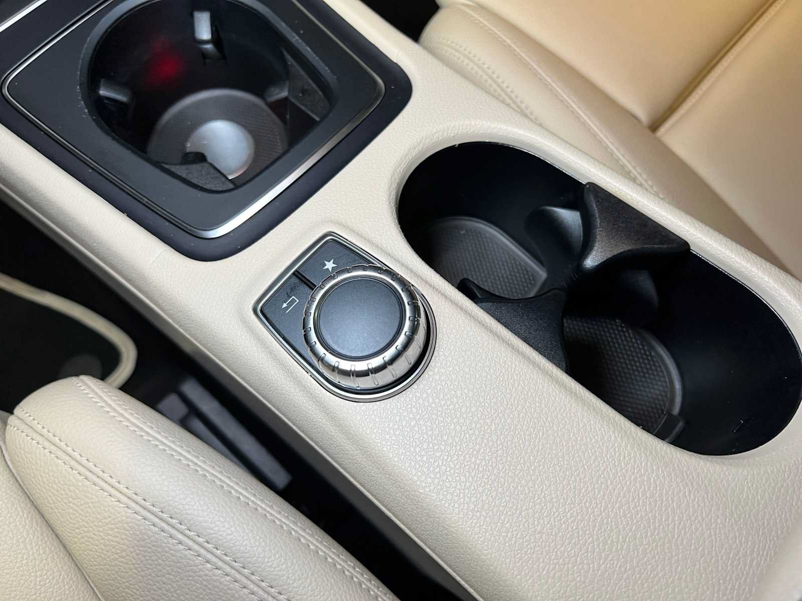 Certified 2019 Mercedes-Benz CLA 250 4MATIC image 33