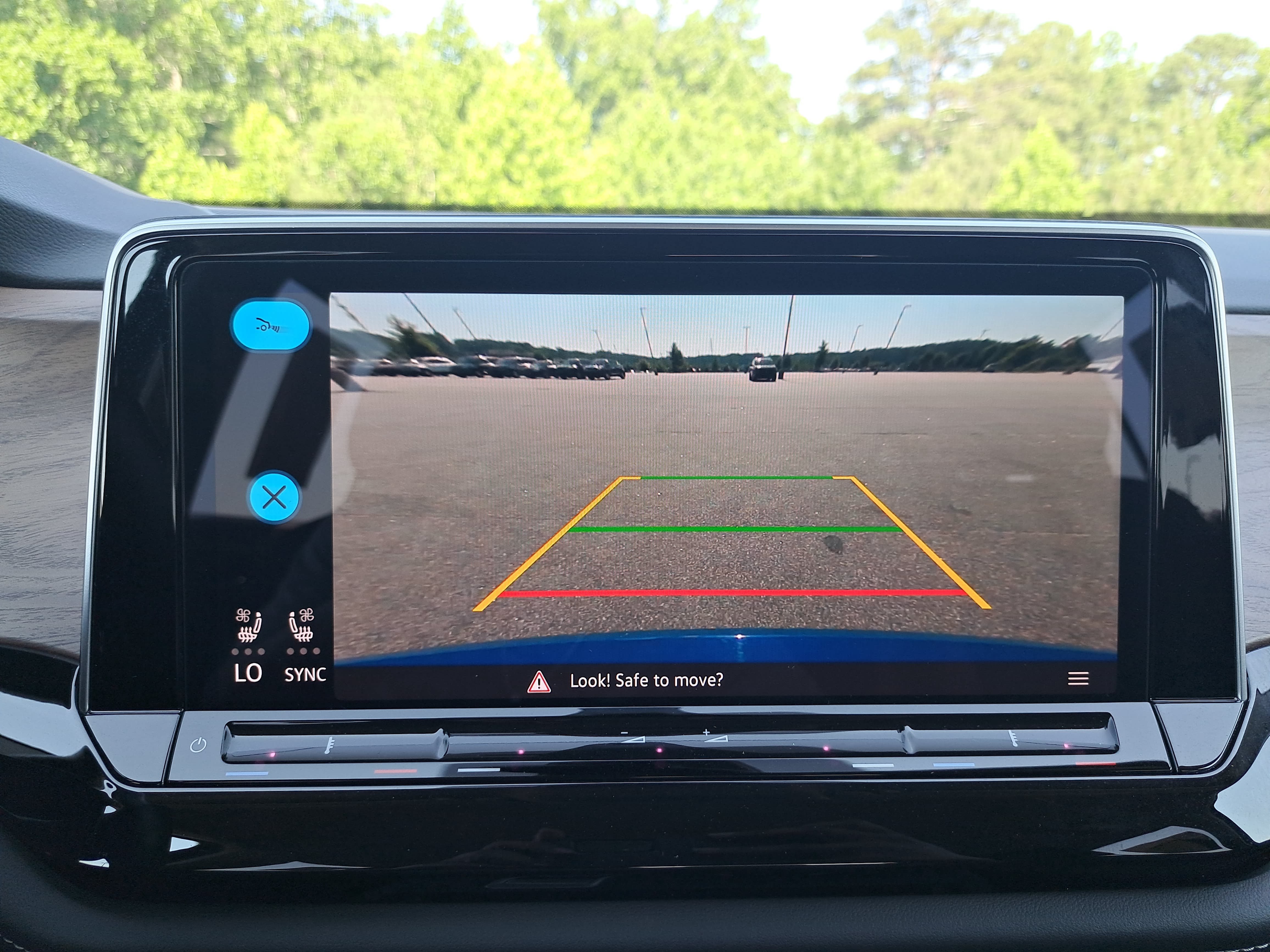 Used 2026 Volkswagen Atlas SE FWD image 23