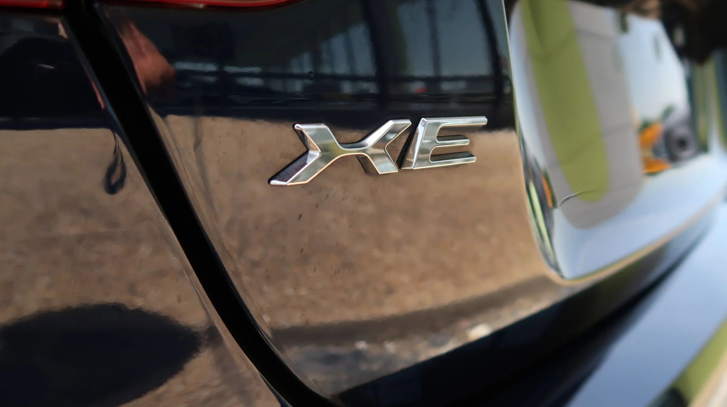 Used 2020 Jaguar XE S image 52