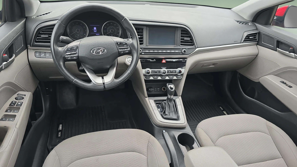 Used 2020 Hyundai Elantra Value Edition FWD image 15