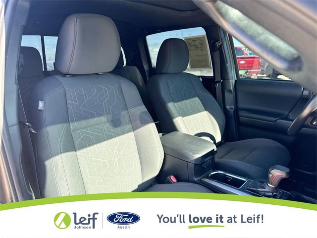 Used 2017 Toyota Tacoma TRD Off-Road image 29