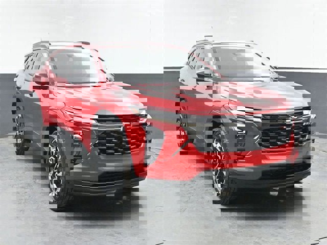 New 2026 Chevrolet Trax RS w/ Sunroof Package image 2