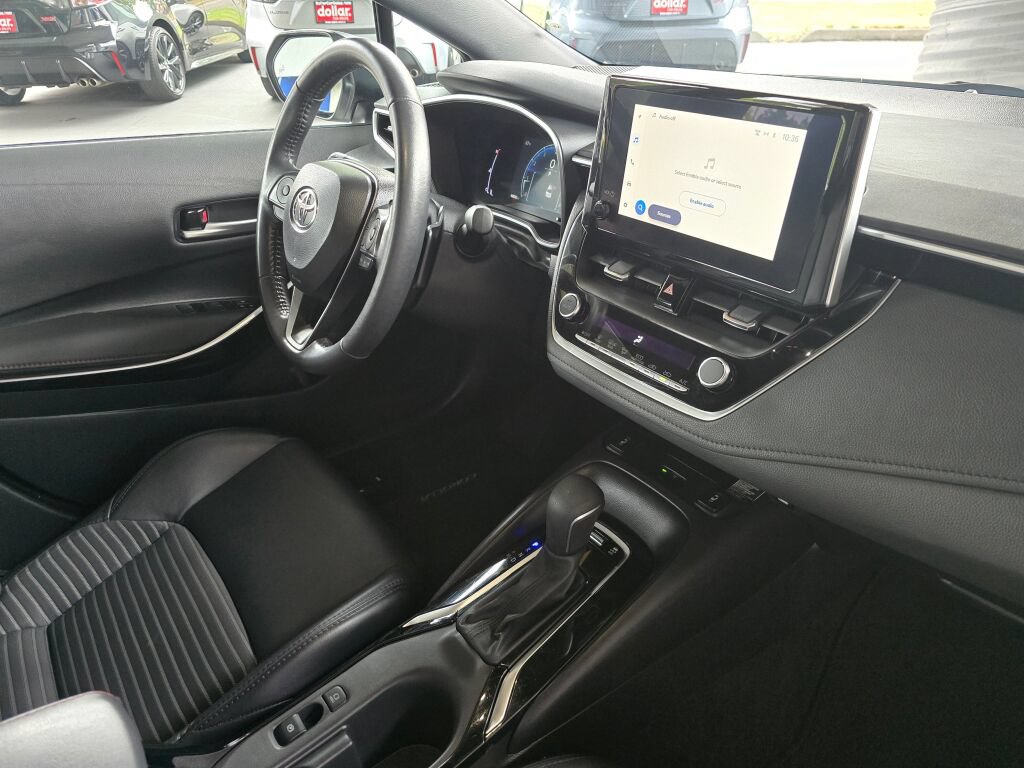 Used 2024 Toyota Corolla XSE FWD image 10