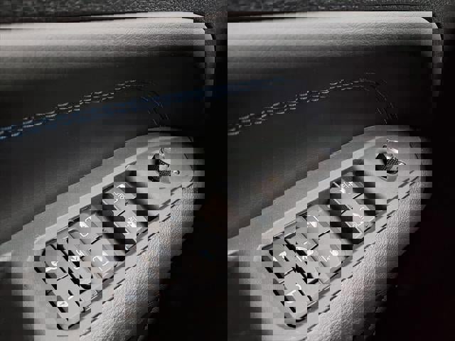 New 2026 Jeep Compass Latitude image 44