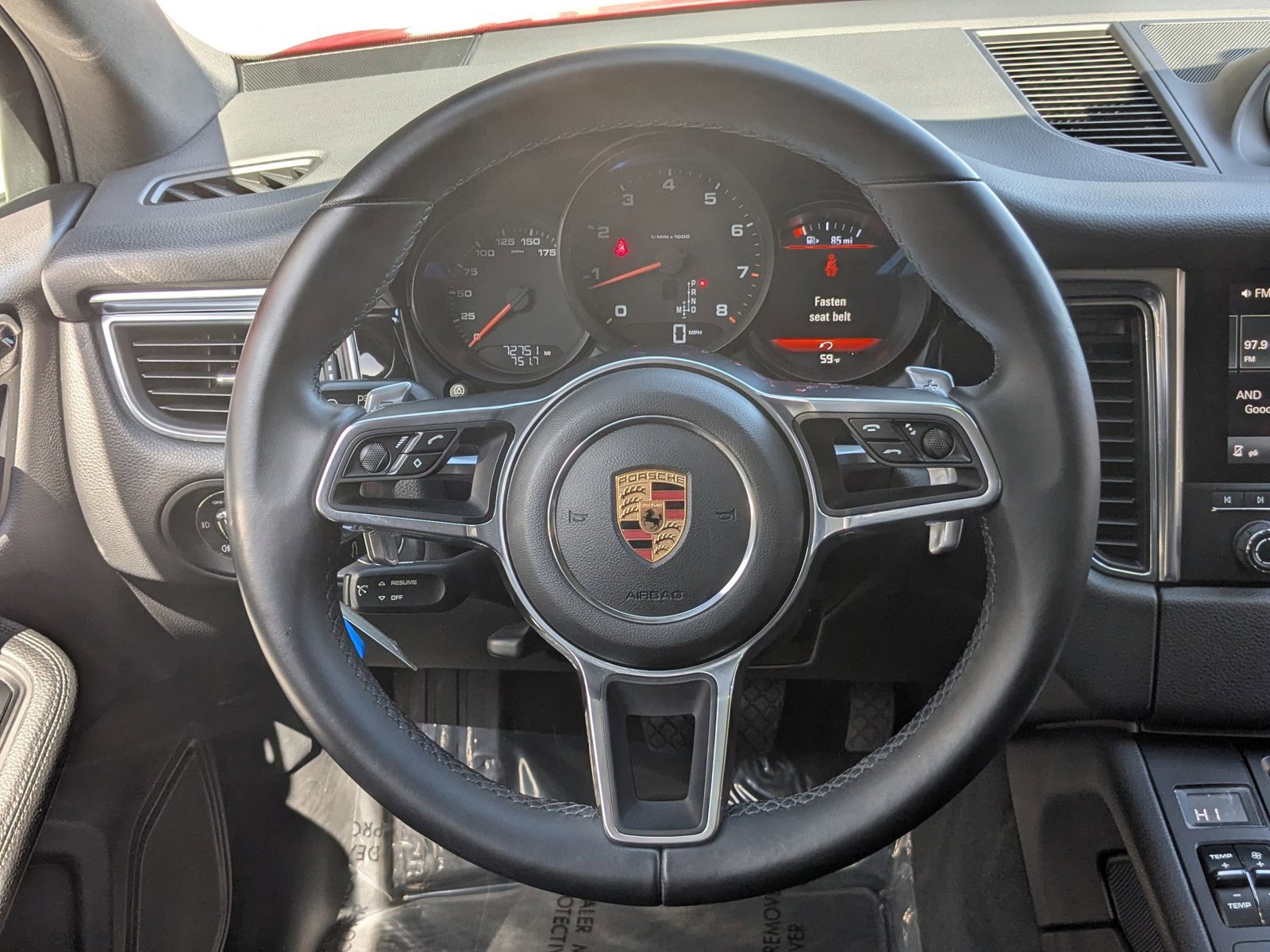 Used 2018 Porsche Macan image 15